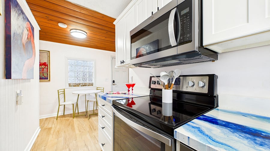 New appliances, fully stocked with cookware, spices, and all the basics this kitchen means business