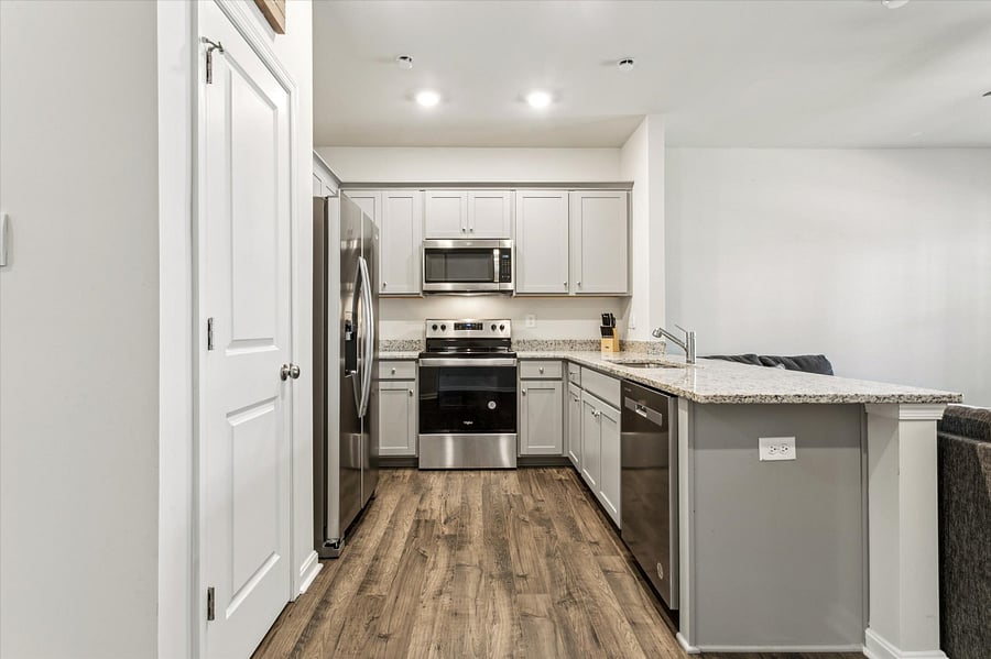 Furnished Finder property 848280_1 photo 7