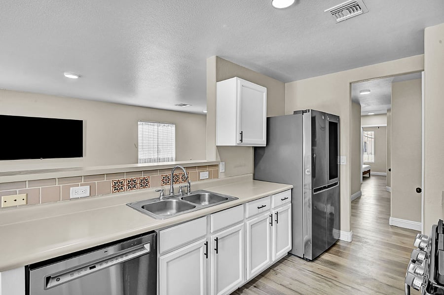 Furnished Finder property 848321_2 photo 9
