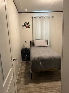 Twin size bed
