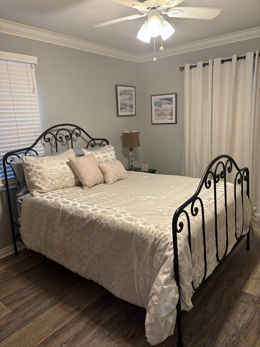 Queen bed