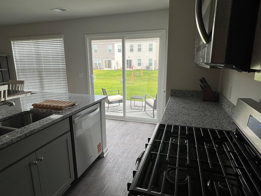 Furnished Finder property 848488_1 photo 9