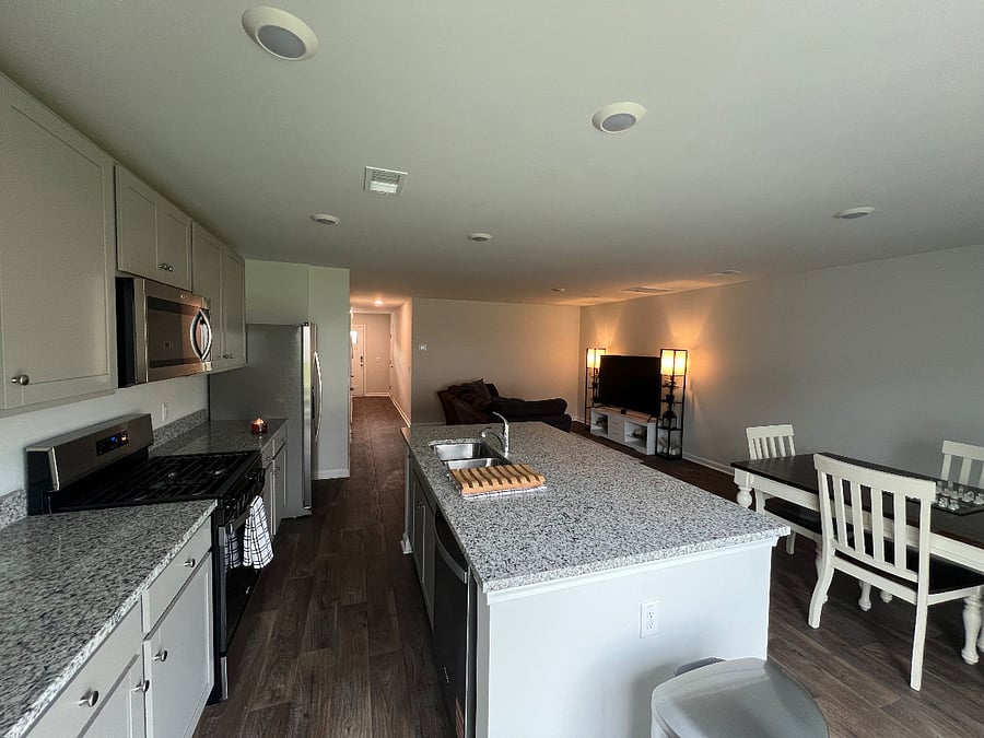 Furnished Finder property 848488_1 photo 4
