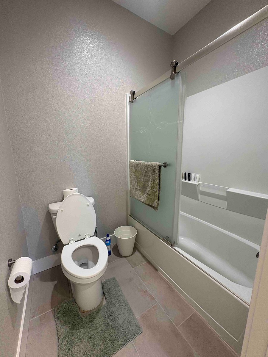 Furnished Finder property 848526_3 photo 7