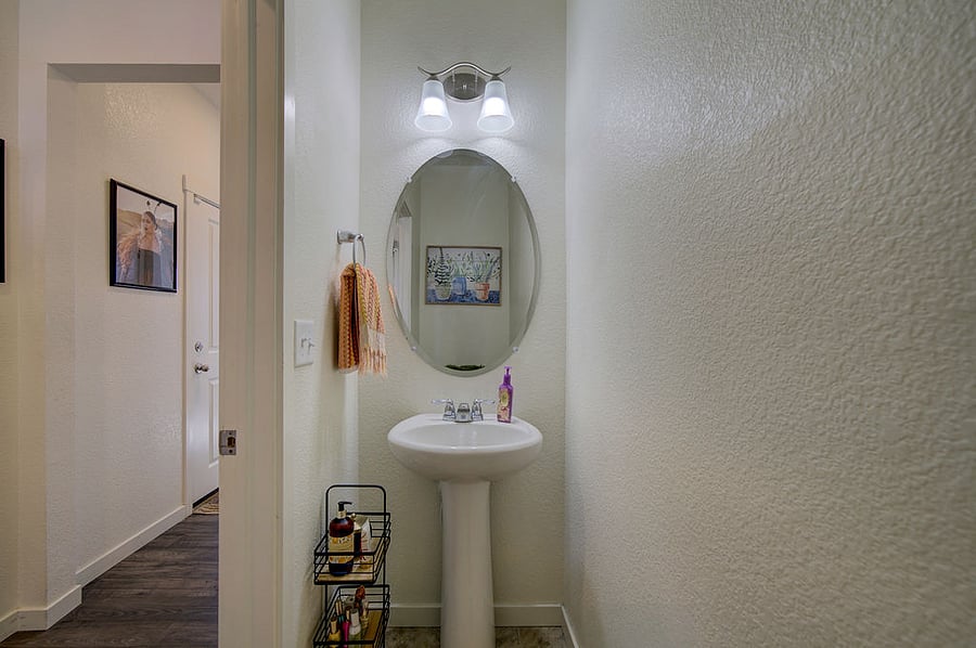 1/2 BATH