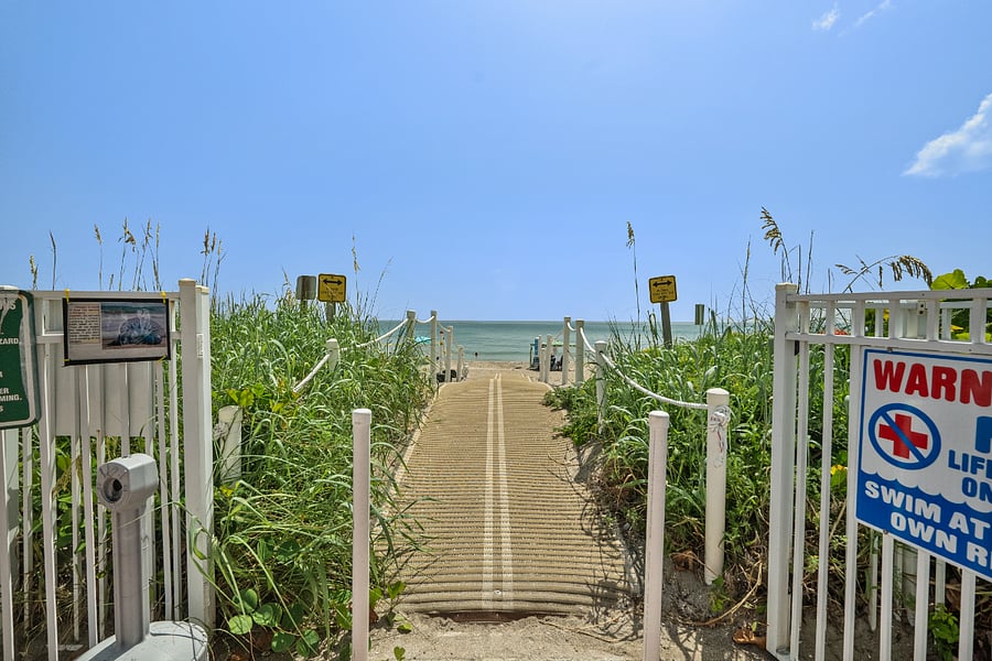 Private Access to the beach