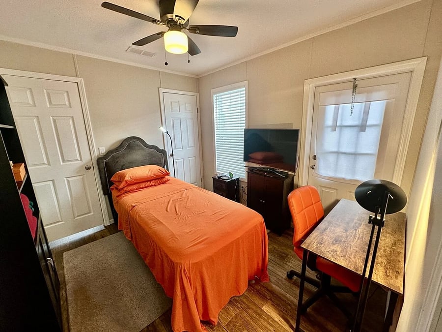 Furnished Finder property 848668_26 photo 3
