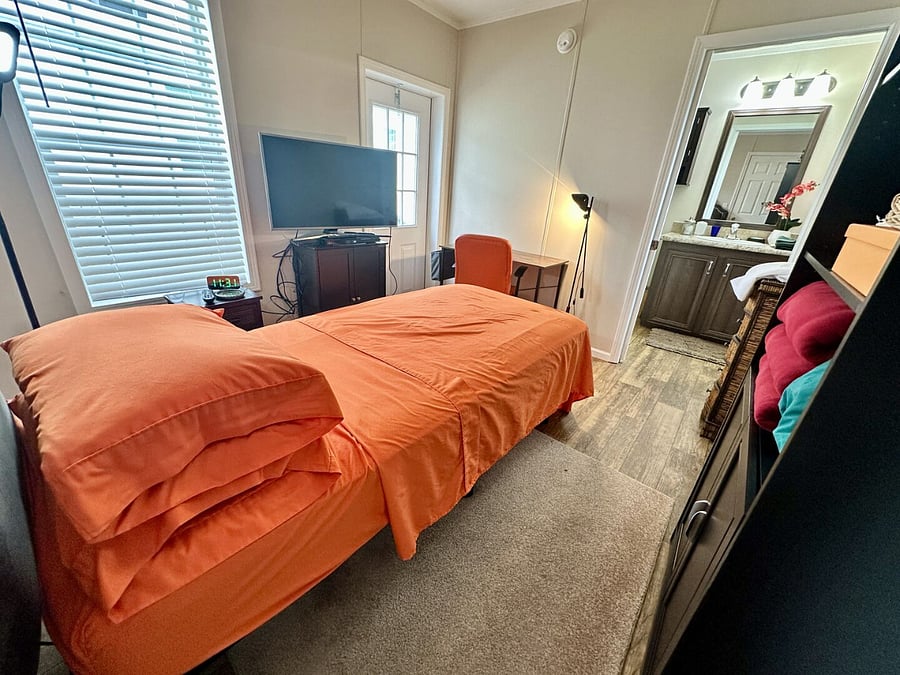 Furnished Finder property 848668_26 photo 9