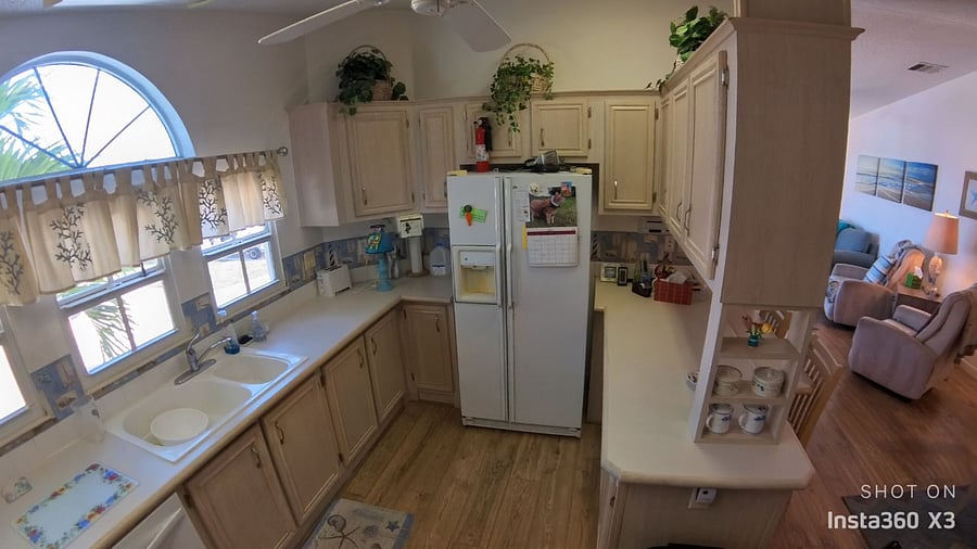 Furnished Finder property 848668_37 photo 3