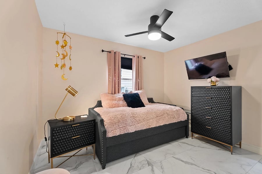 Furnished Finder property 848668_40 photo 3