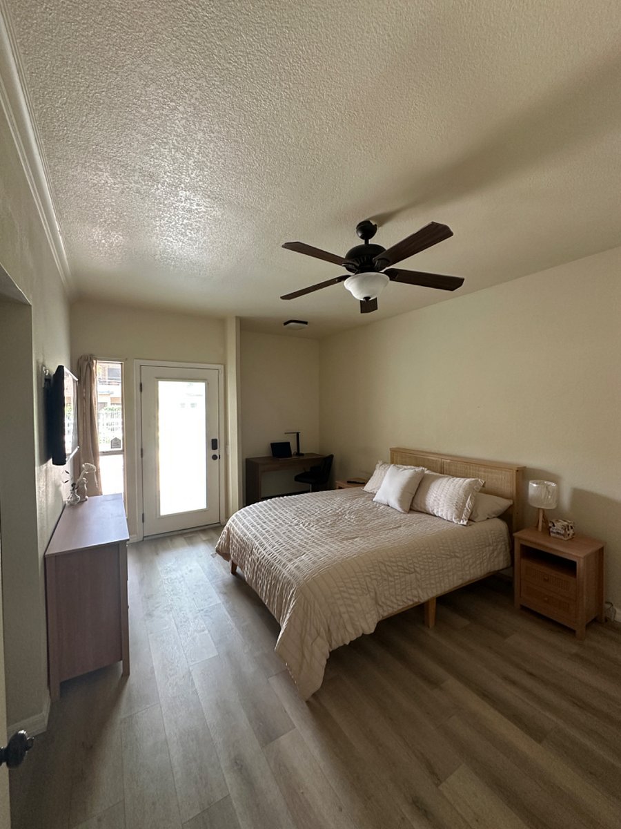 Master Bedroom Suite w/ full bath and walk in closet.