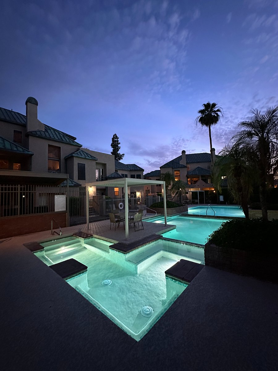 Pool, spa, wading pool. Three separate wet areas in one space. Whatever your needs, our pool is able to meet.