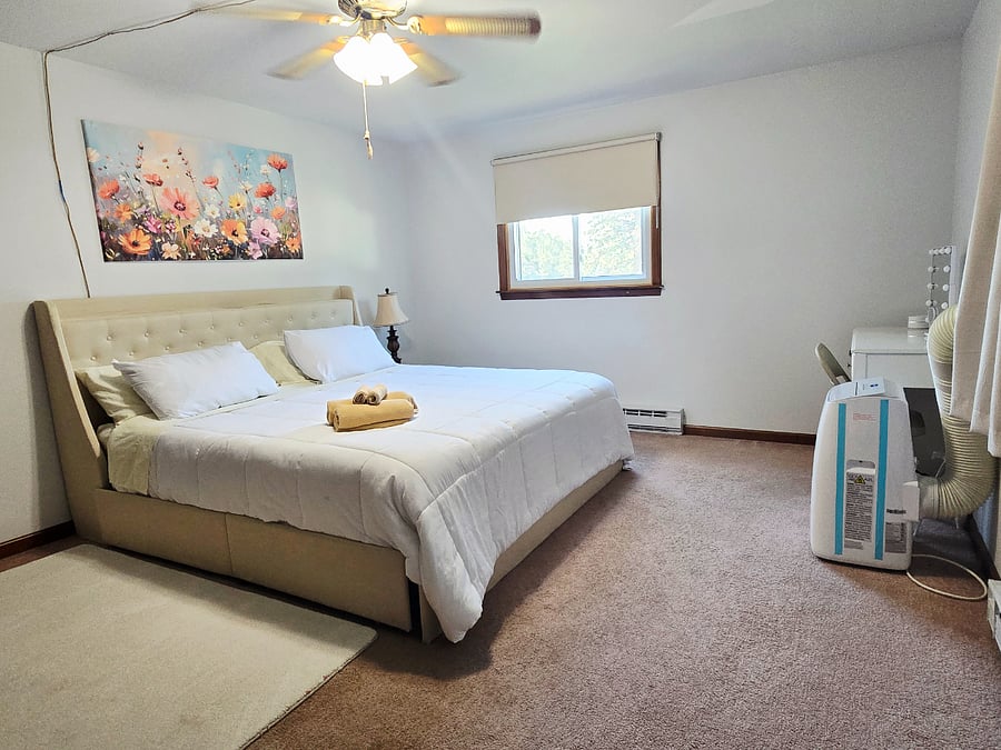 Master bed with portable ac