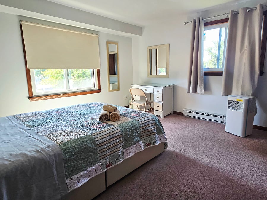 Bed3 with portable ac