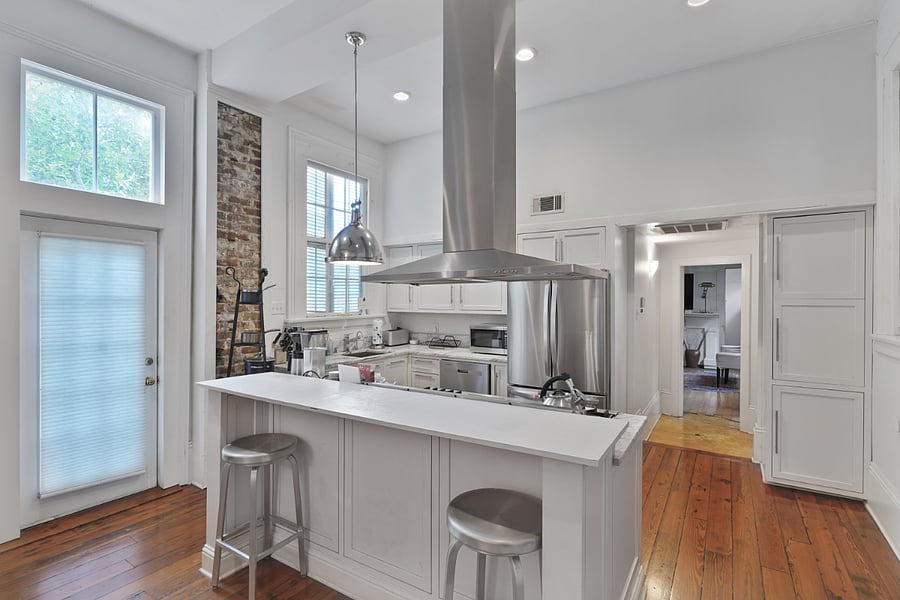 Community kitchen-shared with three studios