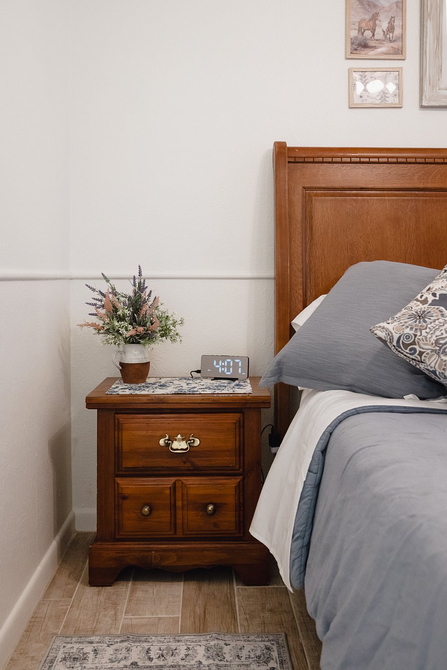 Pioneer Room
Alarm Clock w USB/C Charge Port