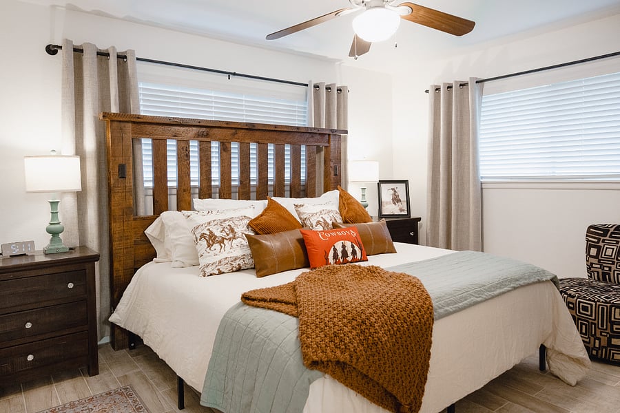Front Bedroom: the "Prairie Room" w King Size Nectar Hybrid Mattress