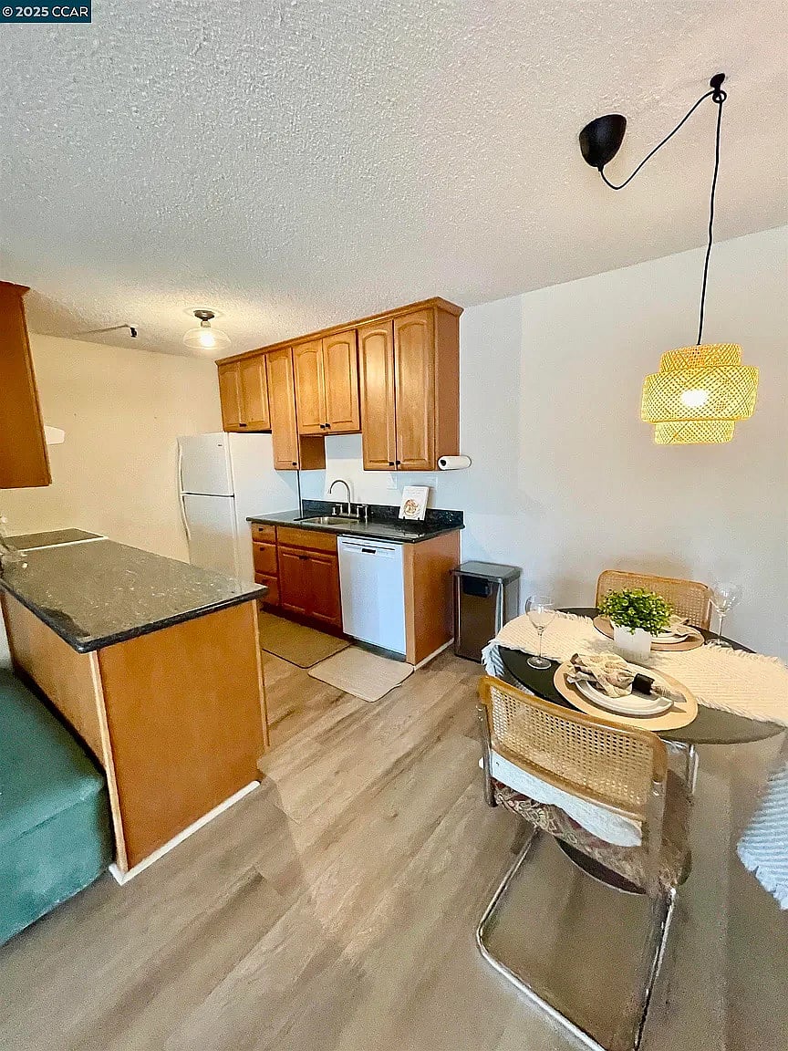 Furnished Finder property 849096_1 photo 5