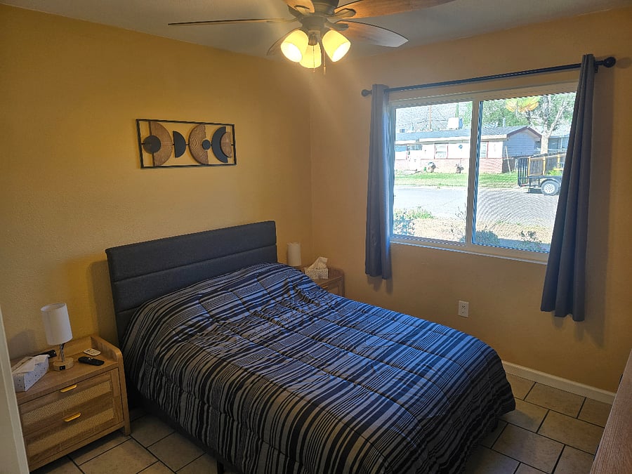 Second bedroom, full bed. 50"tv
