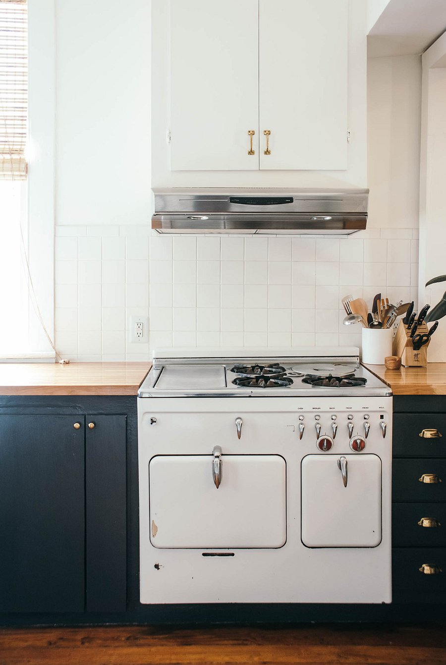 Working vintage stove