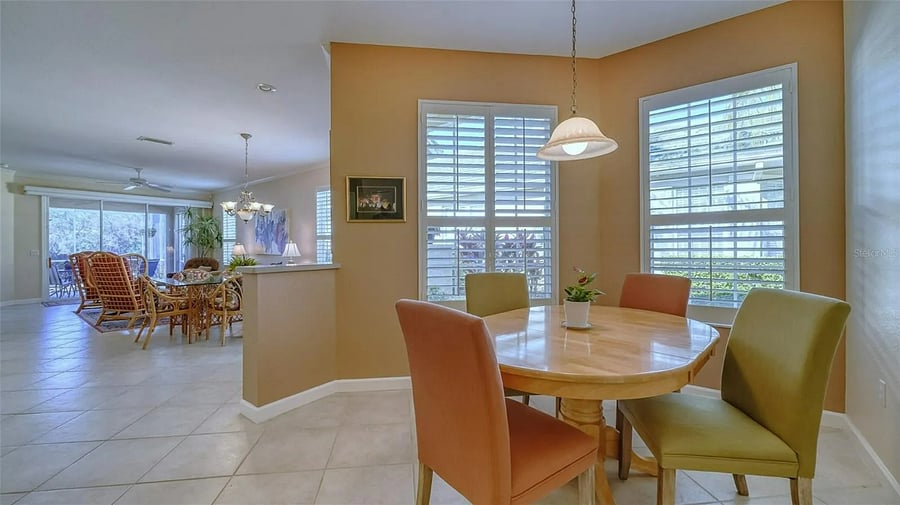 Breakfast nook
