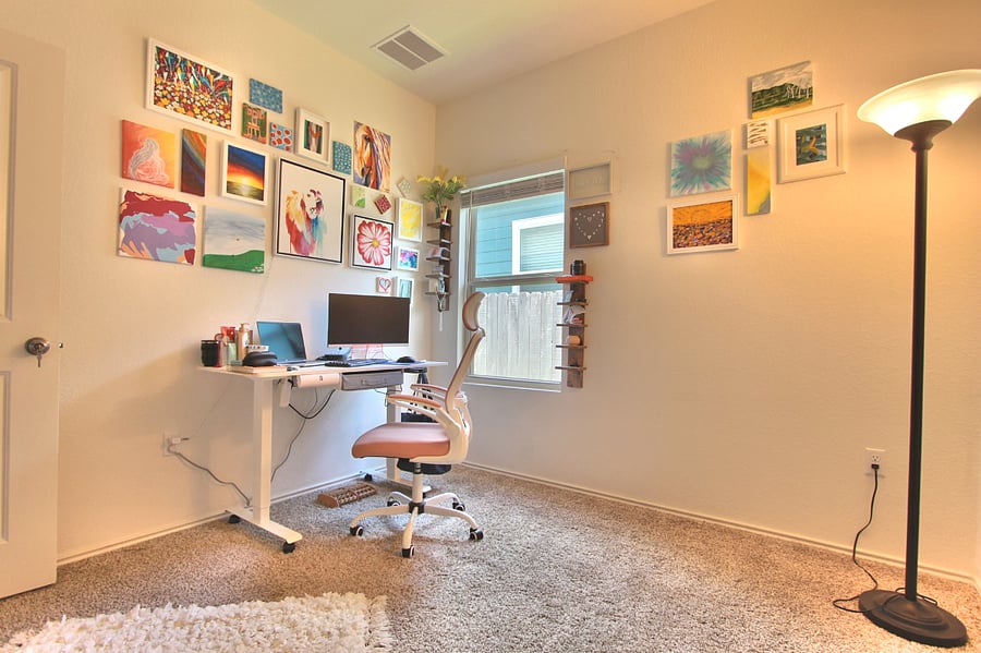 Office spare room w/ standup desk