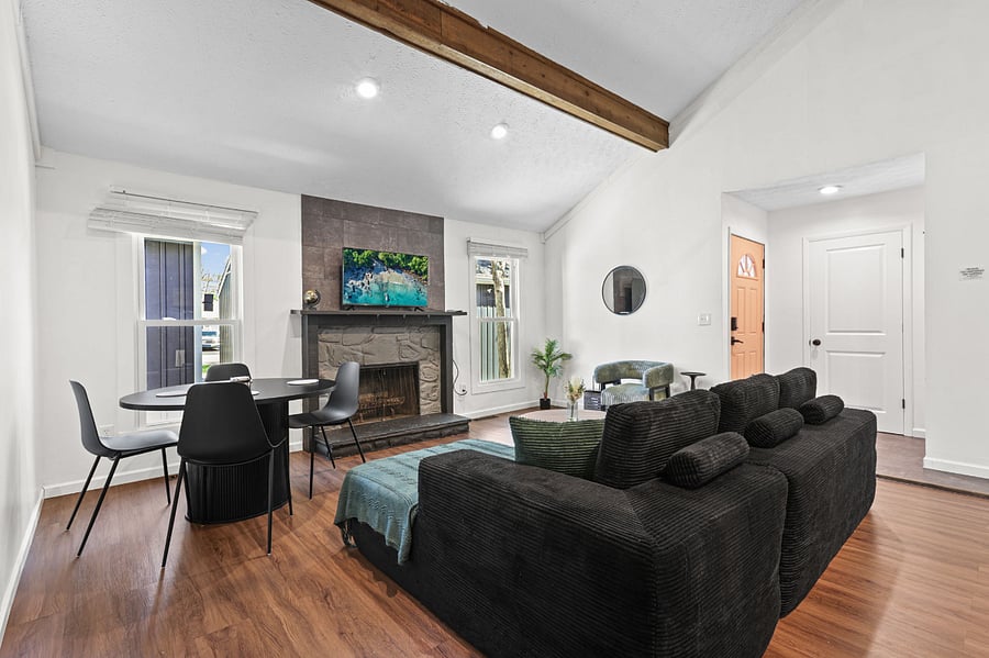 Furnished Finder property 849611_1 photo 2