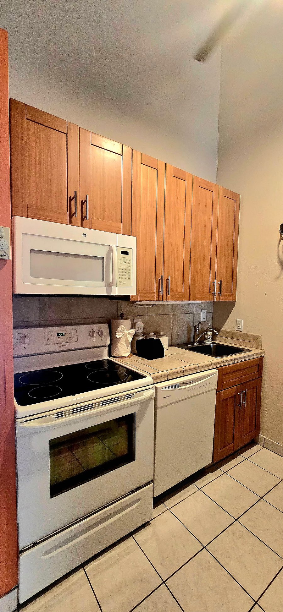 Furnished Finder property 849688_1 photo 18
