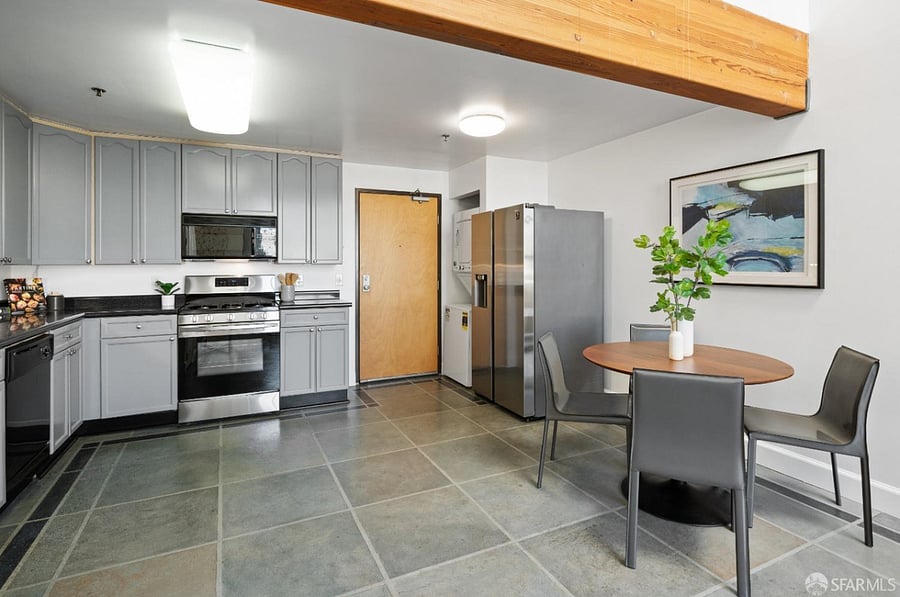Kitchen with washer/dryer