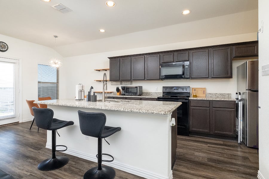 +Microwave
+Toaster oven
+Coffee maker
+Dishwasher
+Refrigerator
+Oven range