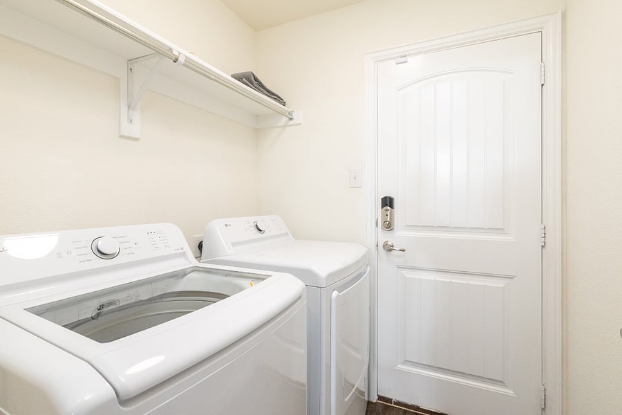 +LG washer/dryer
+New as of 2025
