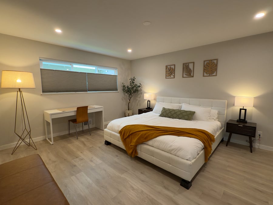bedroom 1 - king bed