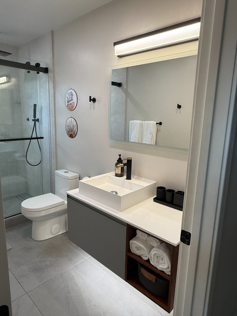 full bath 2