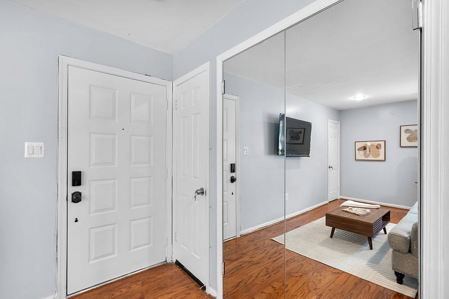 Furnished Finder property 849853_1 photo 17