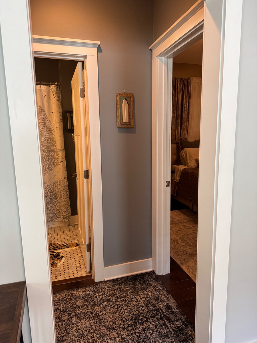 Guest hall to guest bath and middle bedroom.