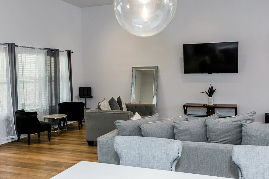 Furnished Finder property 850002_1 photo 15