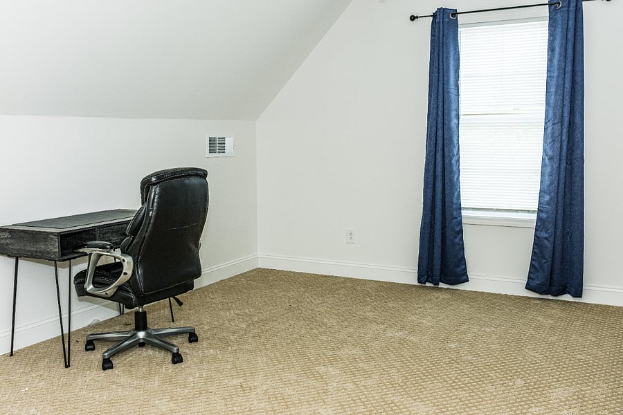 Furnished Finder property 850002_1 photo 18