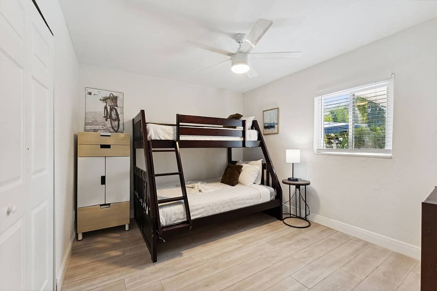 Furnished Finder property 850030_1 photo 12