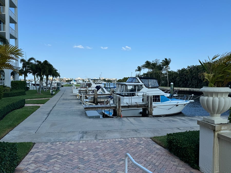 Furnished Finder property 850074_1 photo 17