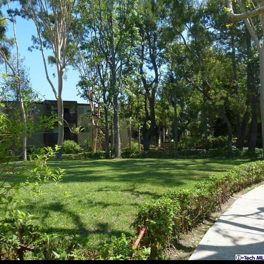 Furnished Finder property 850114_1 photo 14