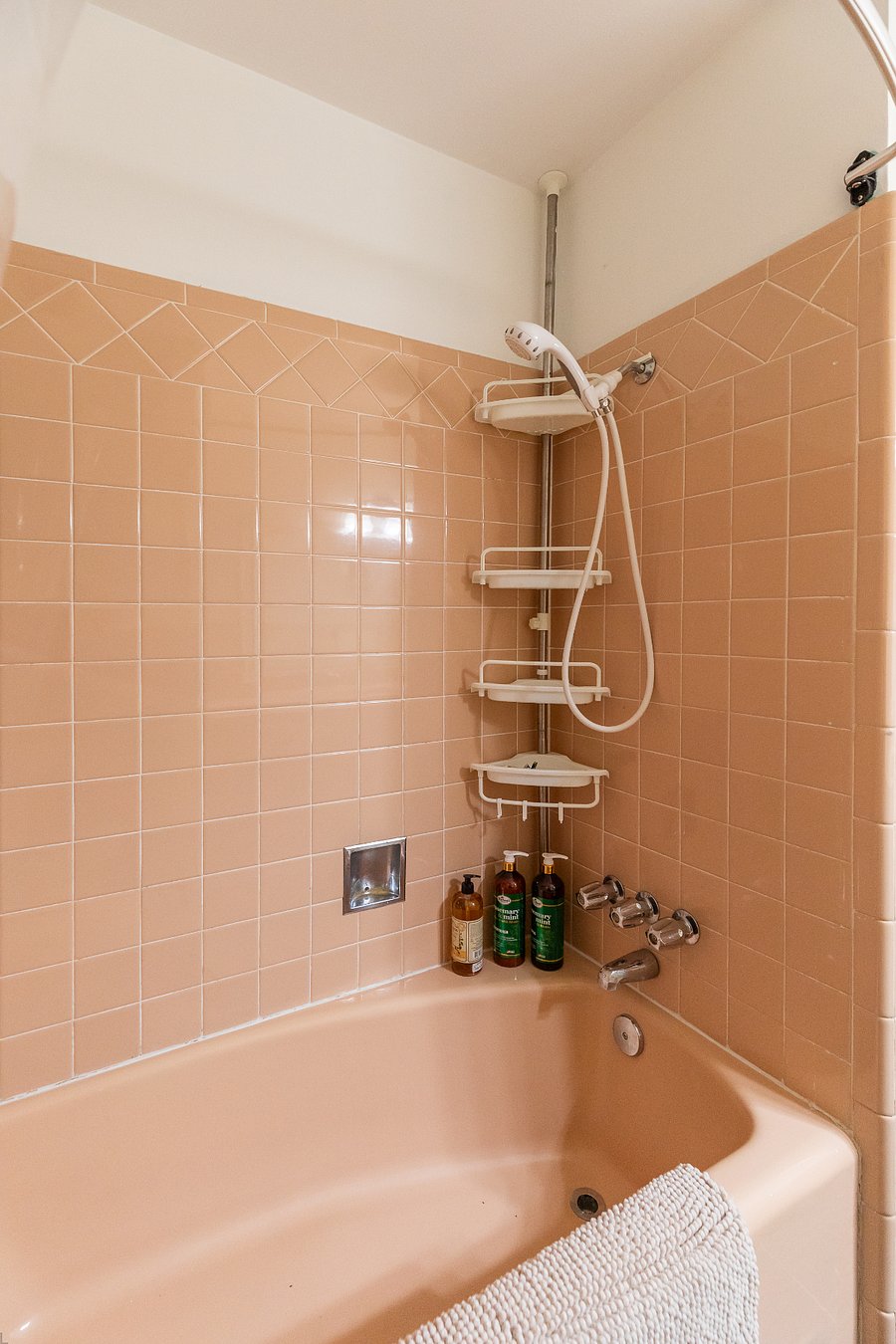 Furnished Finder property 850152_1 photo 16