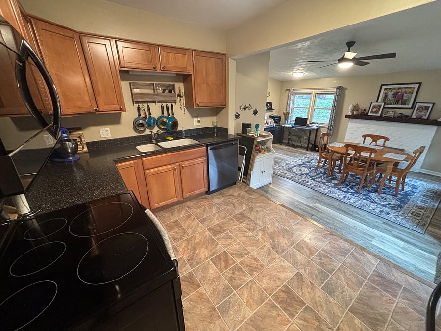 Furnished Finder property 850199_1 photo 9