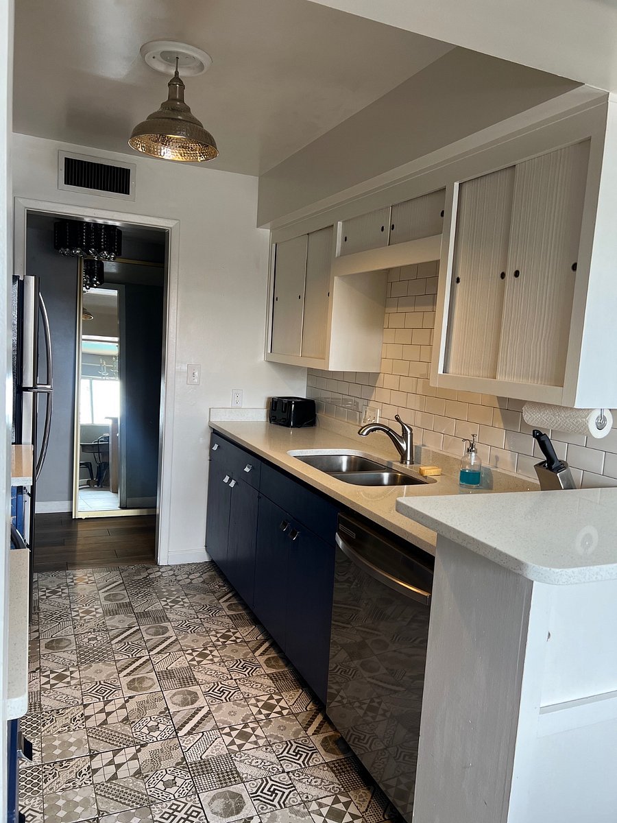Furnished Finder property 850232_1 photo 16