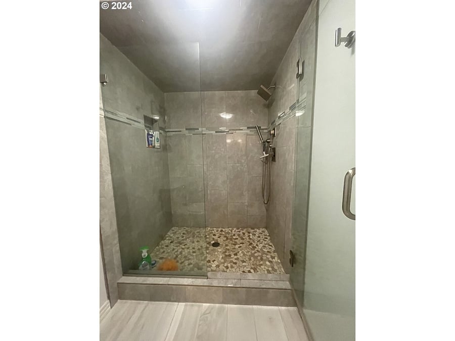 Furnished Finder property 850235_1 photo 11