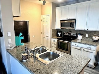Furnished Finder property 850236_1 photo 5