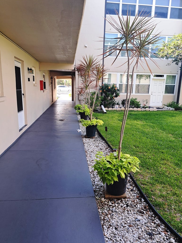 Furnished Finder property 850310_1 photo 2
