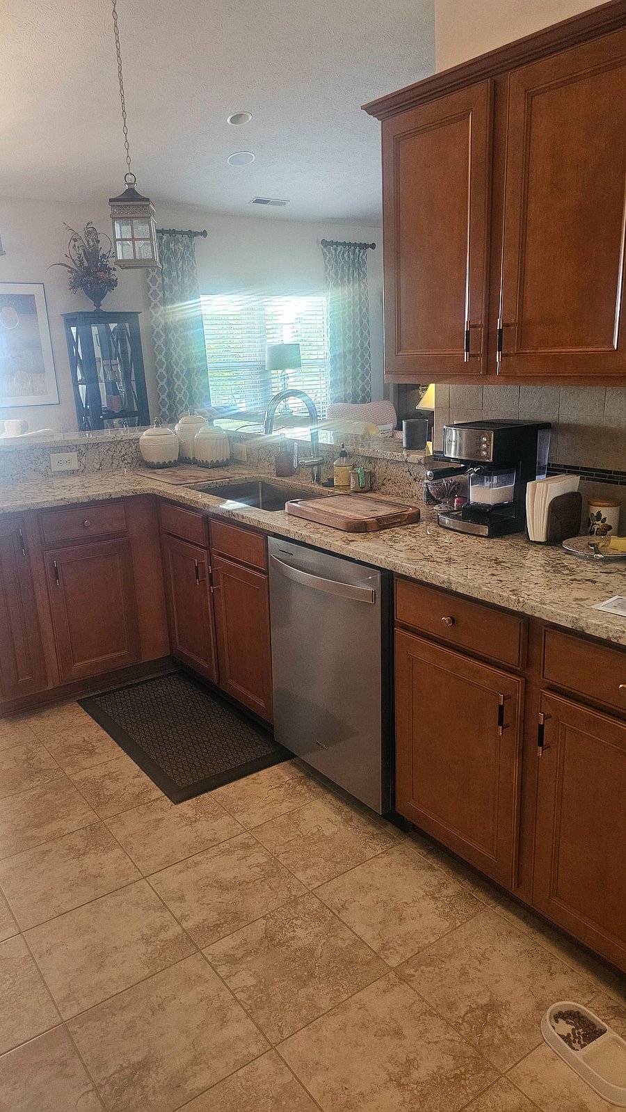 Furnished Finder property 850405_1 photo 7