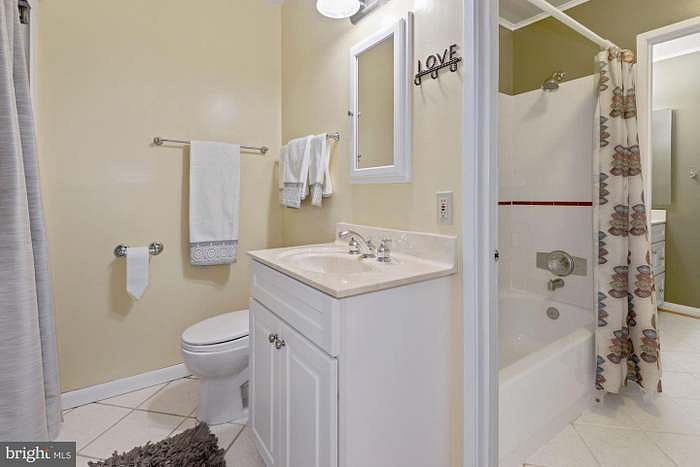 Furnished Finder property 850547_1 photo 17