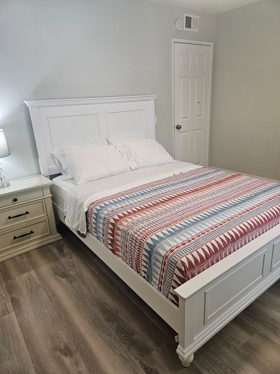 Furnished Finder property 850629_1 photo 9