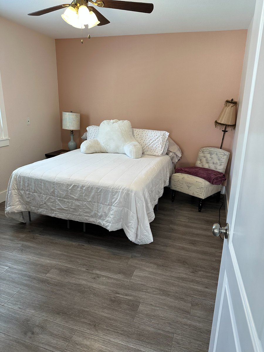 Furnished Finder property 850662_1 photo 13
